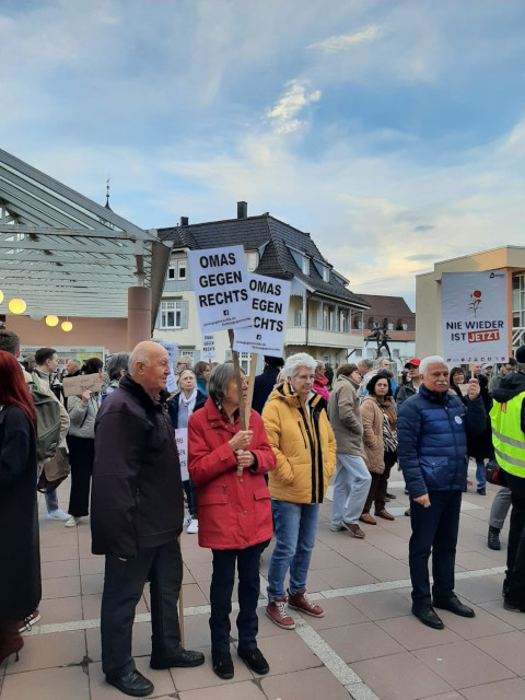 Mahnwache anlässlich des AfD Bürgerdialogs am 14.3.2024 vor dem Kurhaus Freudenstadt