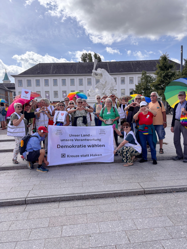 Herz statt Hetze für Halle in Karlsruhe